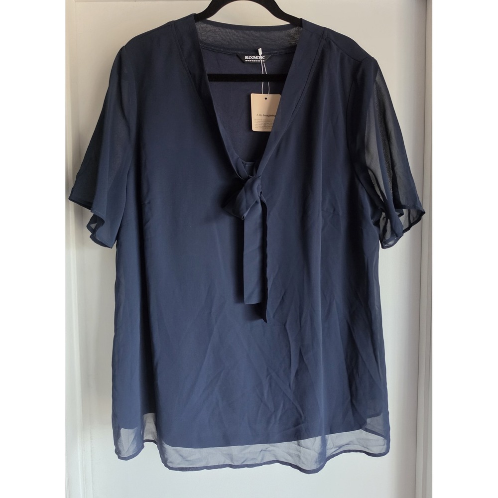 NWT BLOOMCHIC Blouse Women Size 18-20 Navy Blue Solid Collared Short Sleeve Top
